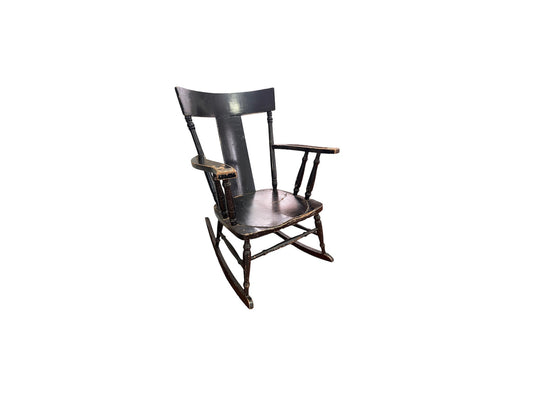 How to Identify and Date an Antique Windsor Rocker