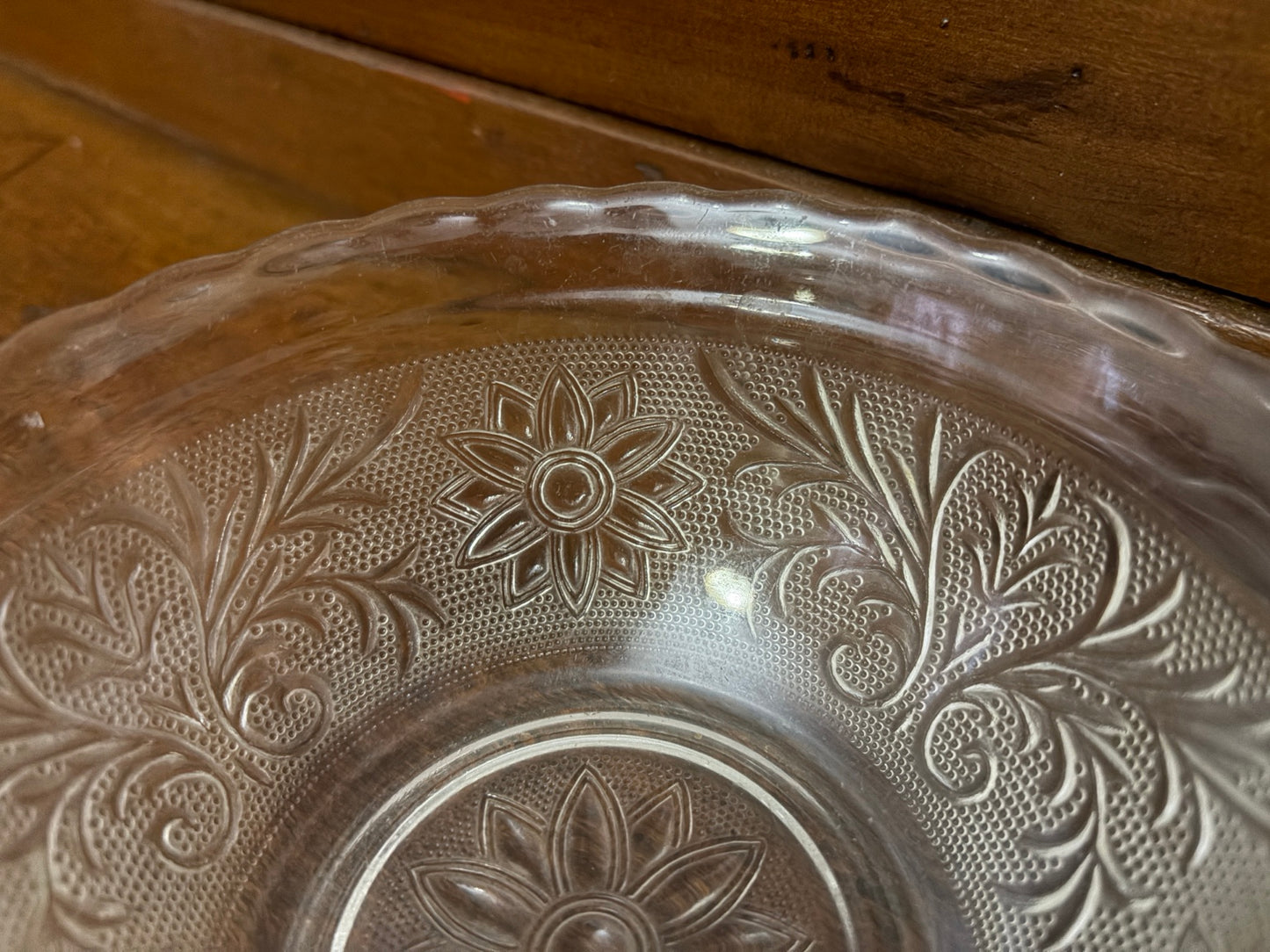 Vintage Depression Glass Floral Berry Bowl with Scalloped Rim (c.1930–1940)